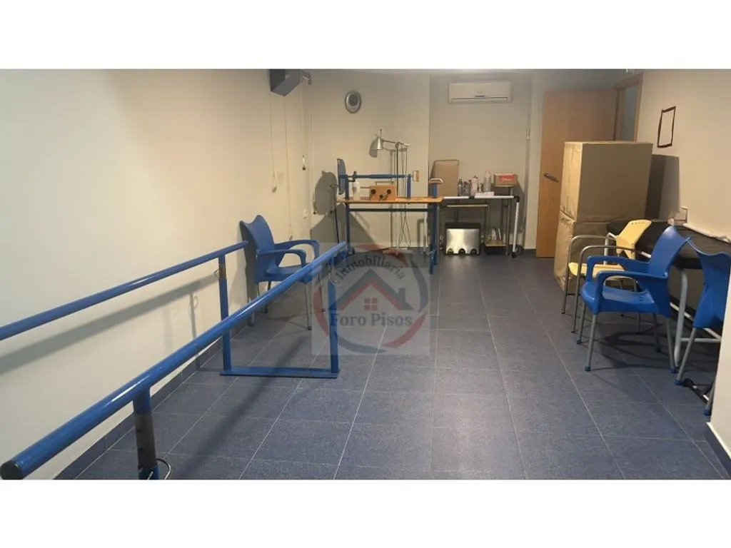 Operational Elderly Care Villa near Xàtiva