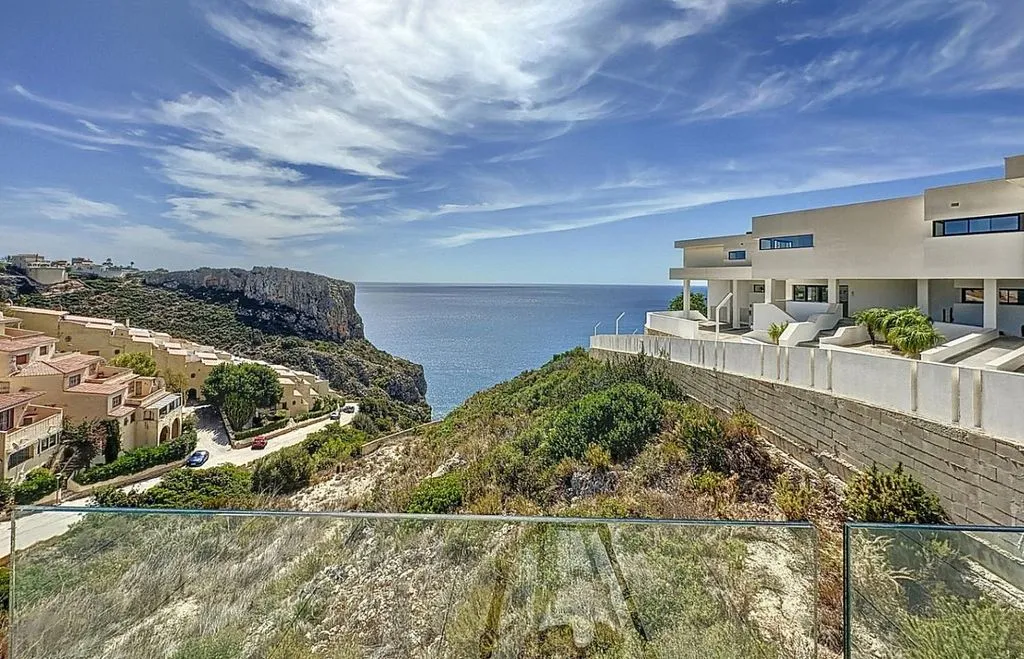 Balcon - 3-Bed Flat with Pool in Benitachell