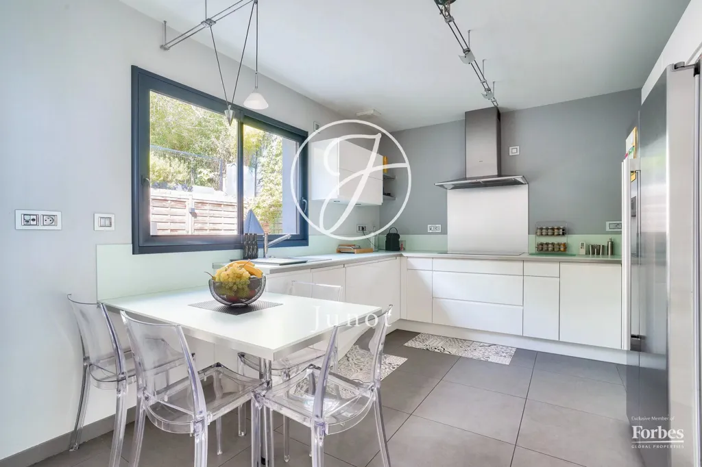 Cuisine - Maison Contemporaine avec Terrasse à Chatou