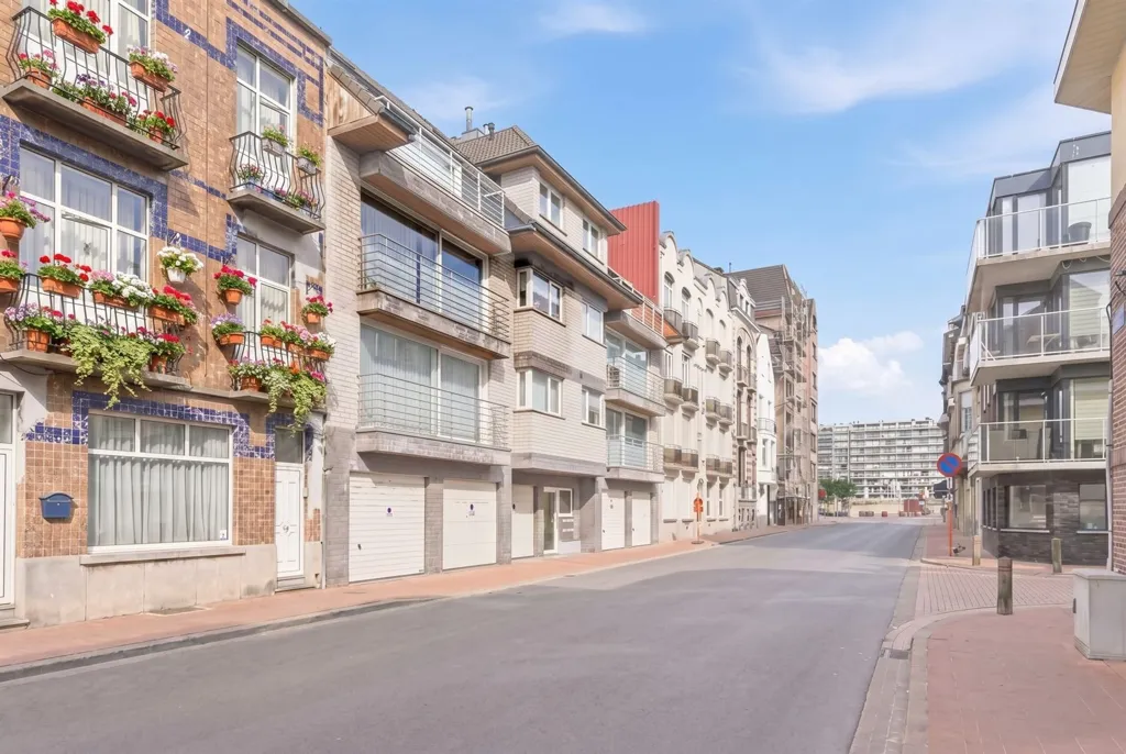 Extérieur - Appartement 3 Chambres avec Terrasse près de la Digue à Anvers