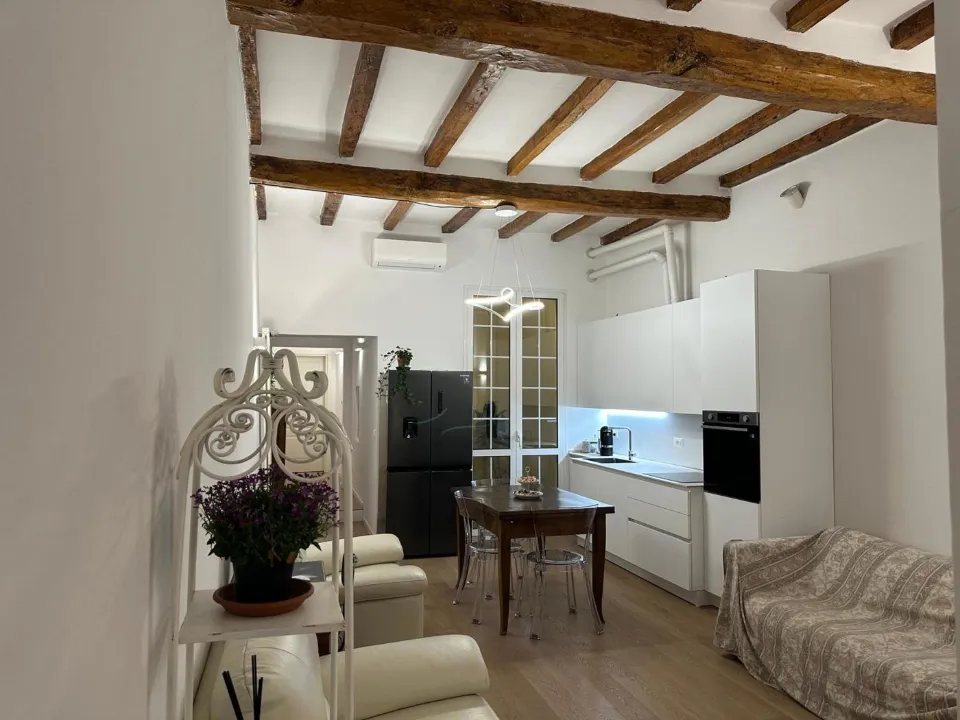 Elutuba - Renovated Ground Floor Flat in Bologna