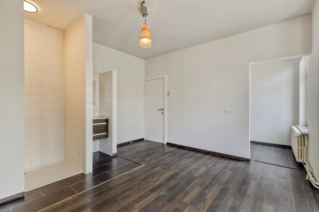 Stanze - Commercial Property with Student Studios in Sint-Andries
