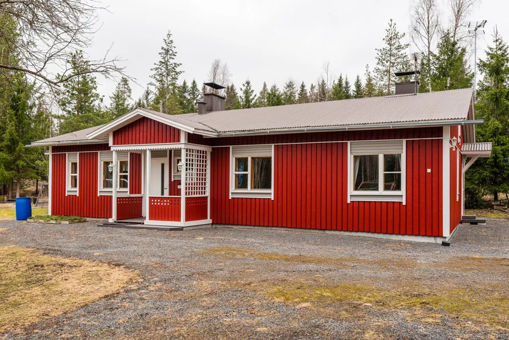 Extérieur - 1980s Cottage with River Access in Kellahti, Pori