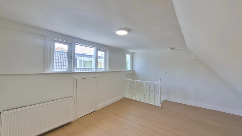 Pièces - Renovated Maisonette in Zeehelden, The Hague