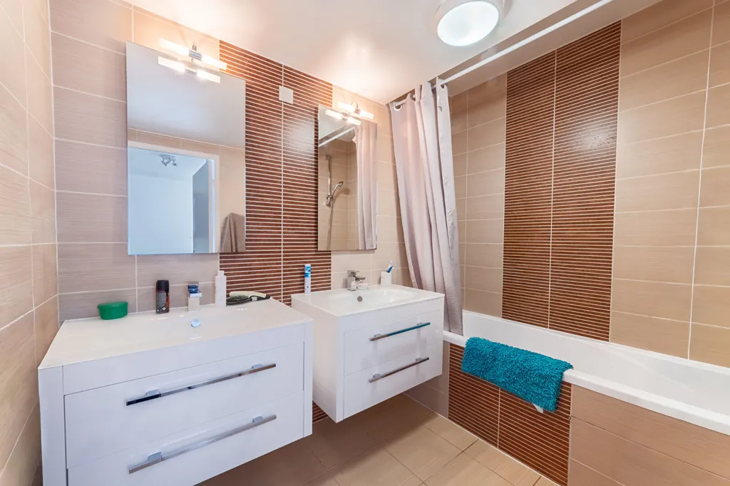 Vannitoad - City Centre Flat with Erdre View in Nantes