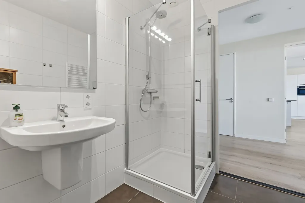 Bathrooms - Galerie Flat with Sea View in The Hague