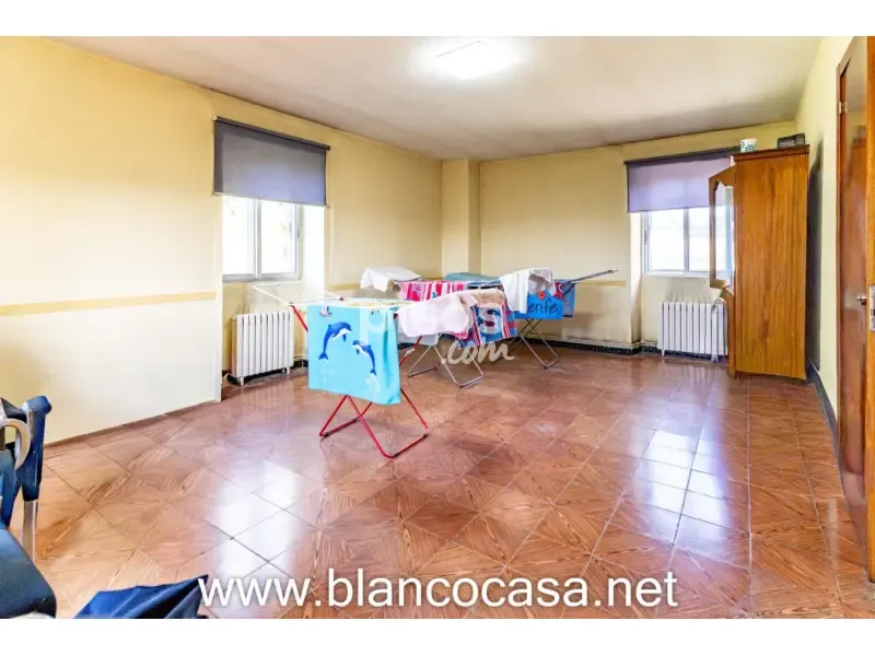 Salle à manger - Maison 7 chambres à ES
