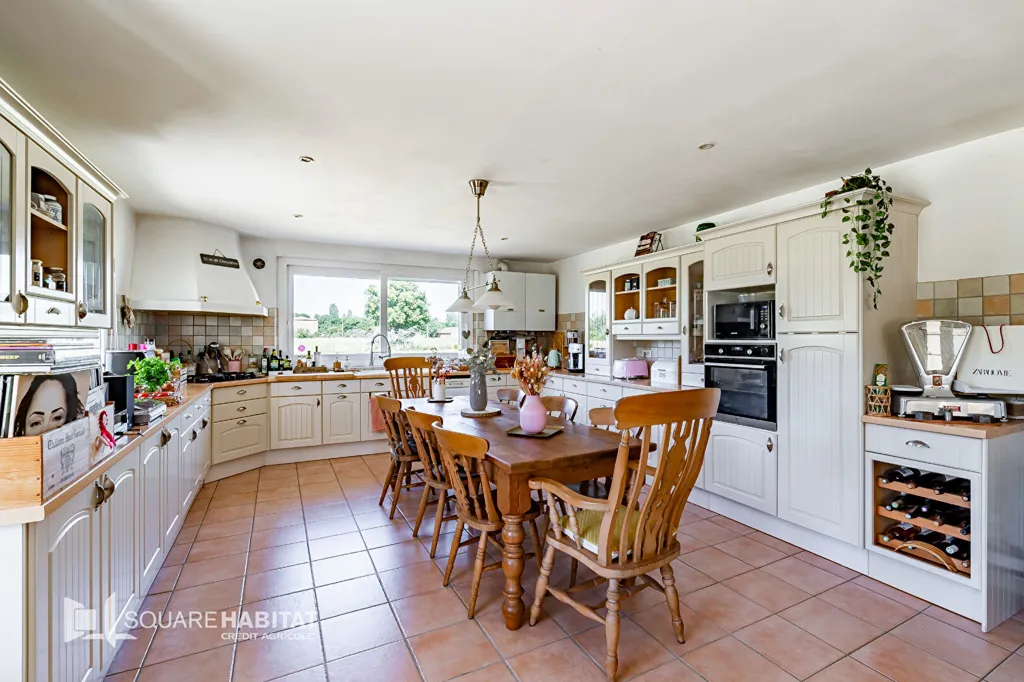 Cuisine - Maison en Pierre avec Piscine à Cartelègue