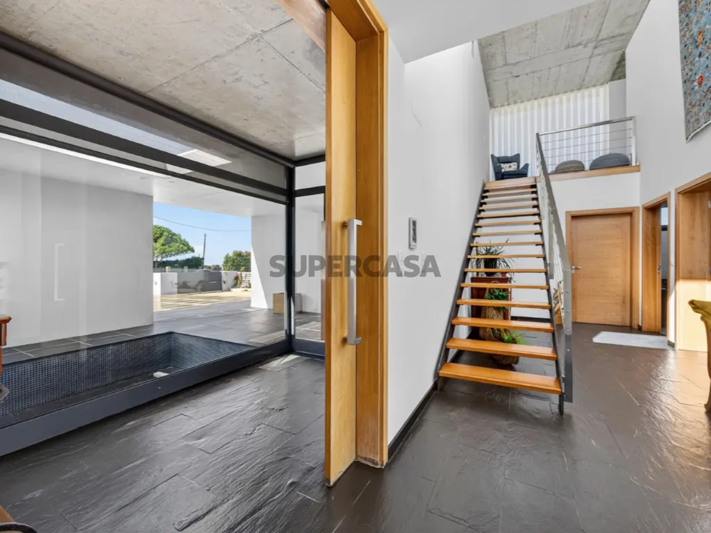 Zimmer - Modern Villa with Industrial Design in Assafora