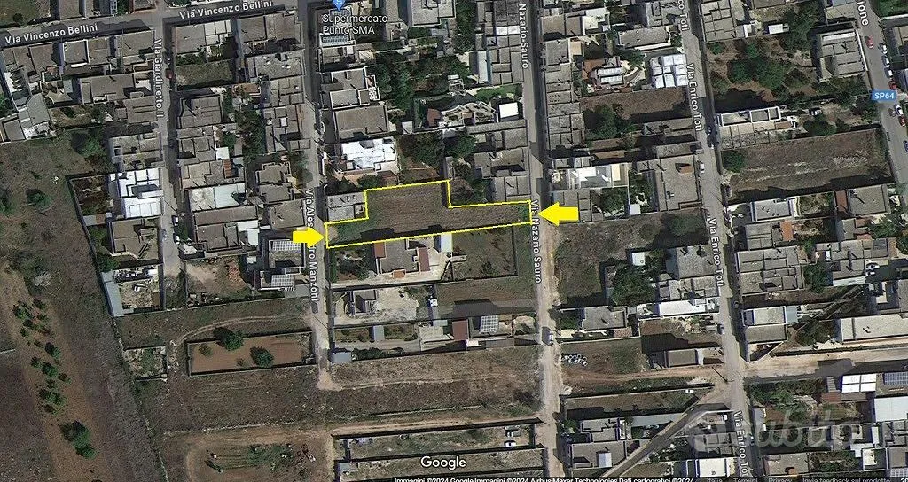 Vue aérienne - Buildable Land with Dual Access in Urban Zone