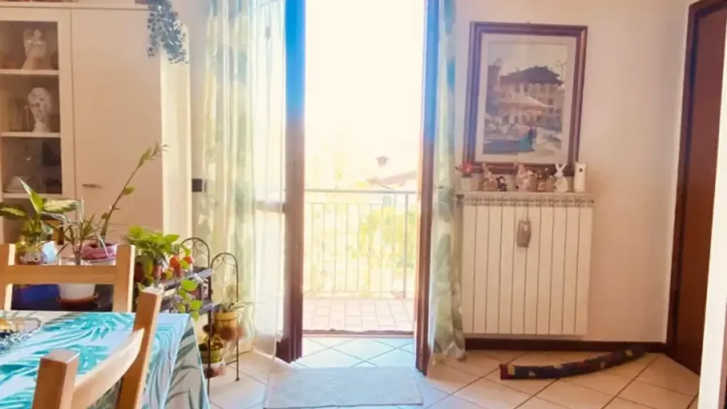 Dining Room - Balcony Flat in Prevalle