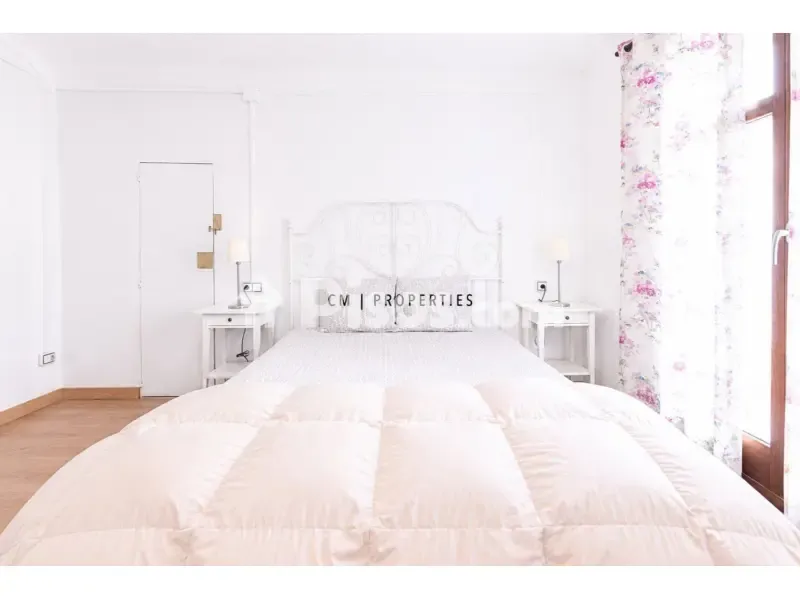 Chambres - Apartment with Balcony in Valencia's El Carmen