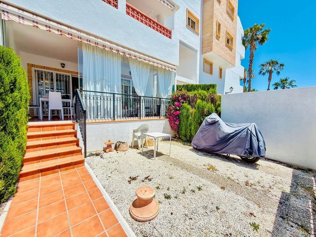 Terrazza - 2-Bedroom Apartment with Pool in Orihuela Costa