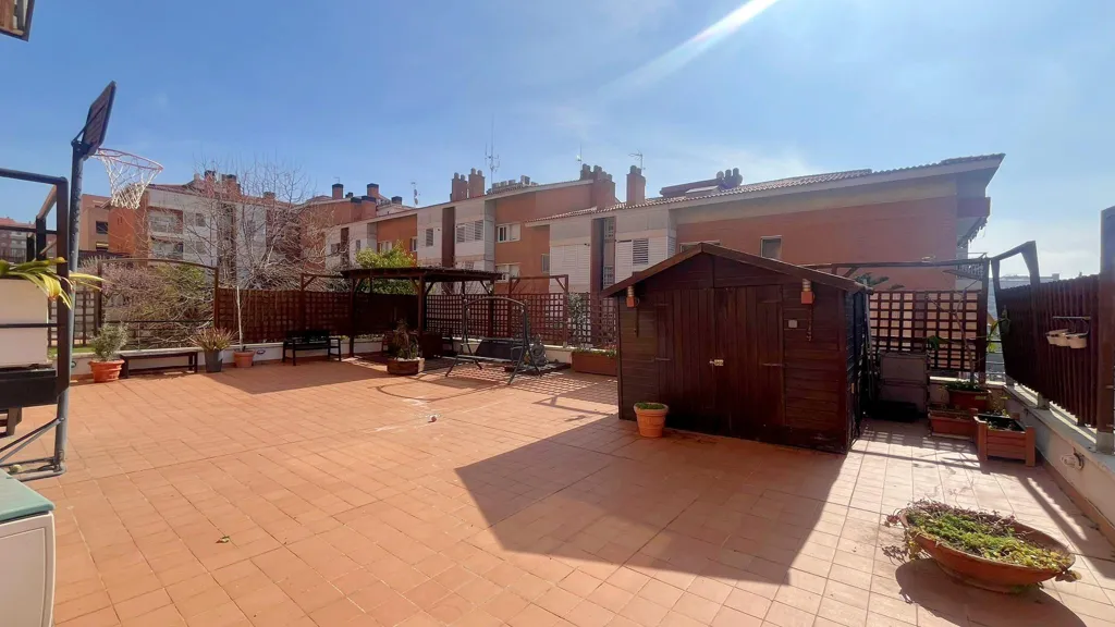 Terrass - Modern Apartment with Large Terrace in Mas Lluí