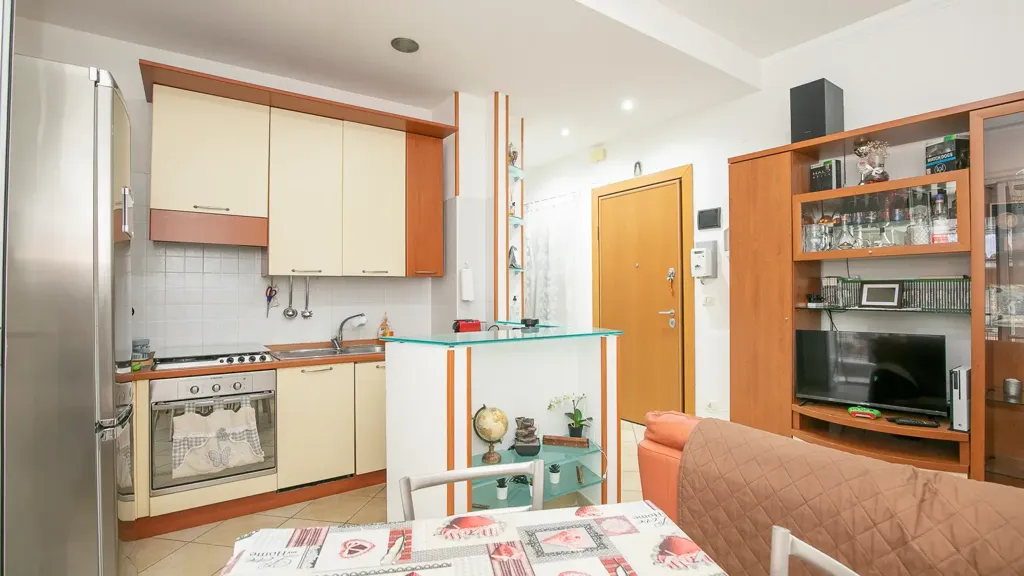 Cuisine - Apartment with Private Parking in Genoa
