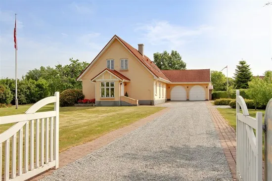 Maison 8 pièces à Tommerup