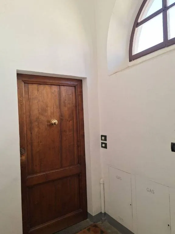 Esik - Luxury Apartment with Historic Features in Florence