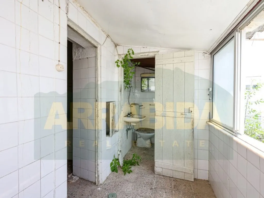 Salles de bain - Luxury Apartment Complex for Renovation in Sesimbra