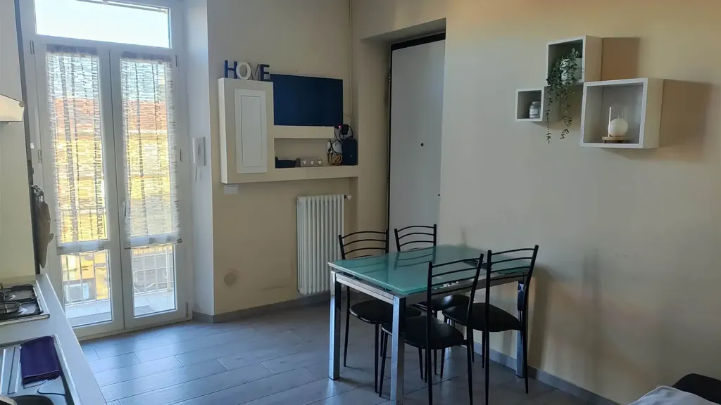 Salle à manger - Brightly Laid-out Flat with Balcony in Moncalieri