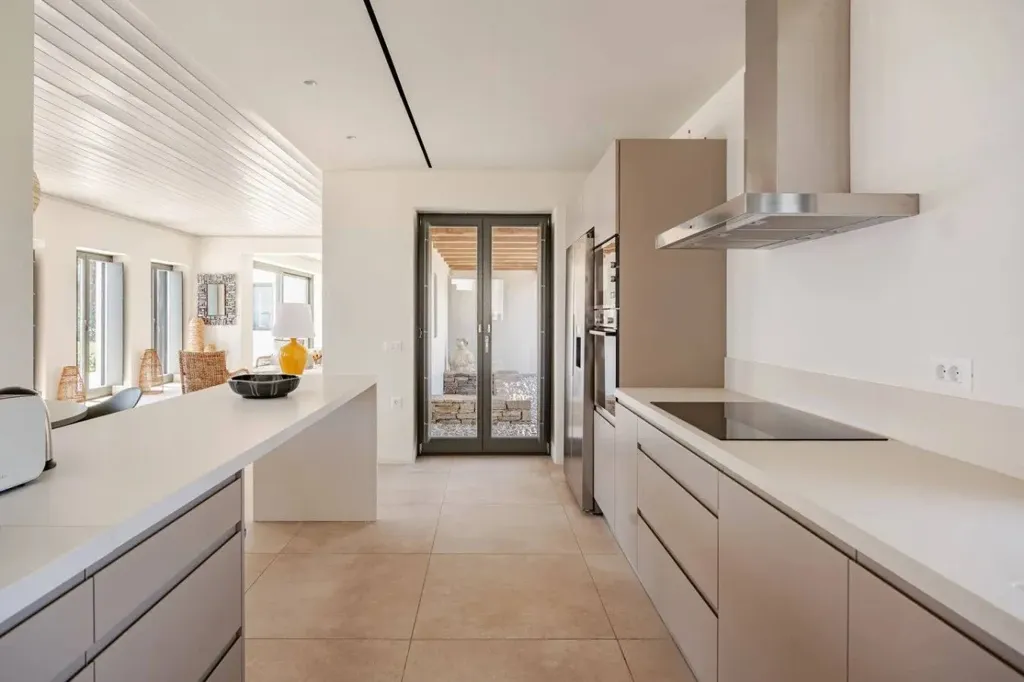Cuisine - Contemporary Cycladic House with Pool in Paros