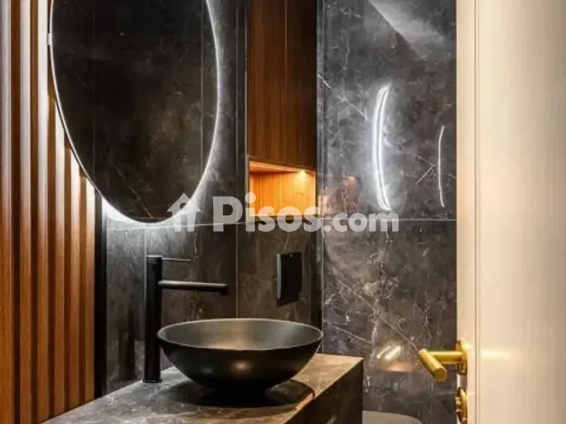 Vannitoad - Luxury Flat with Balcony in Salamanca, Madrid