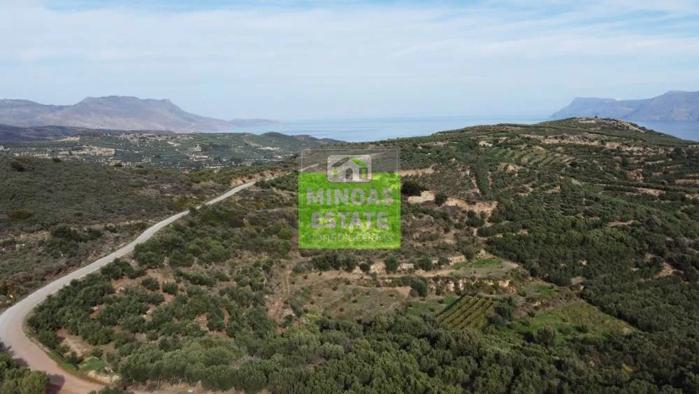Sloping Plot with Mountain View in Kissamos