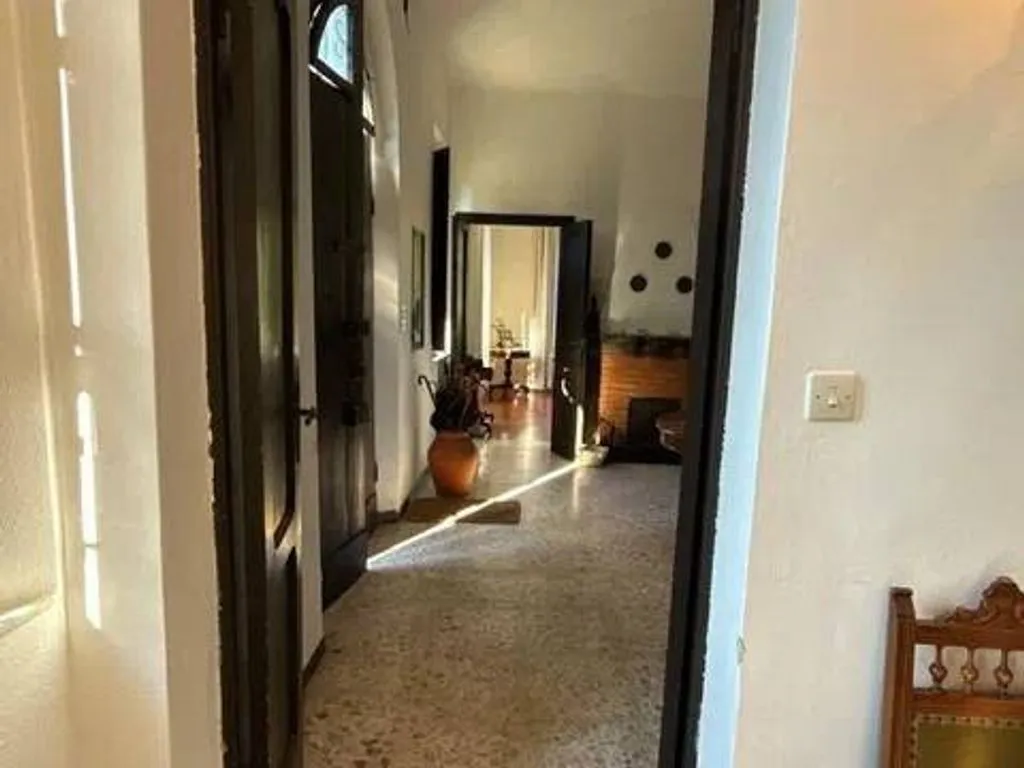 Entrée - Historic Villa with Panoramic Tower in Tuscany
