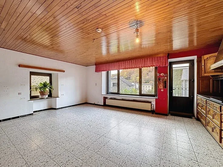 Elutuba - House with Potential in Houffalize Centre