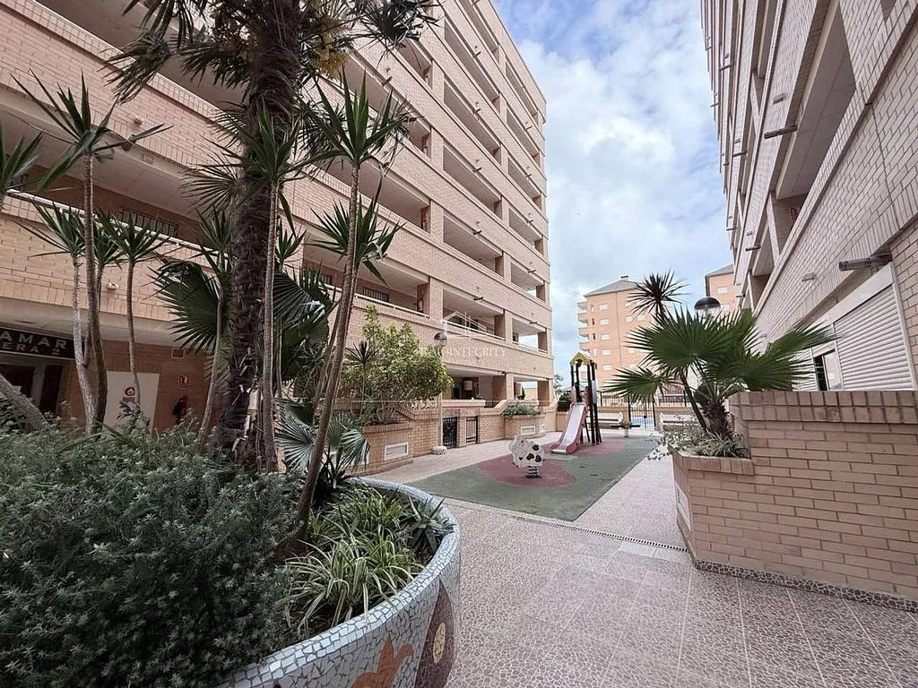 Jardin - Apartment with Pool and Garage in Cabanes