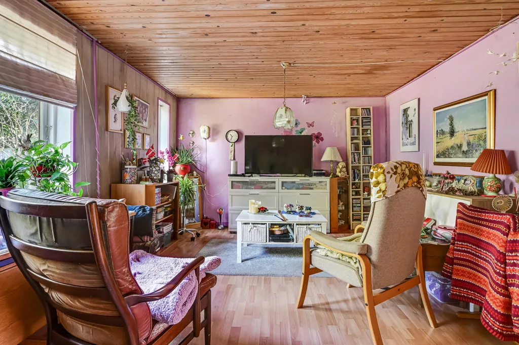 Séjour - 1930s Villa with Garden in Vorbasse