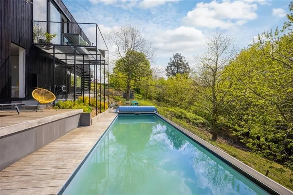 Bassein - Contemporary Villa with Pool in Argenteau
