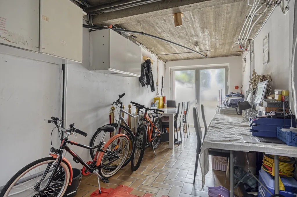 Buanderie - Appartement avec Jardin au Rez-de-Chaussée à Gooreind