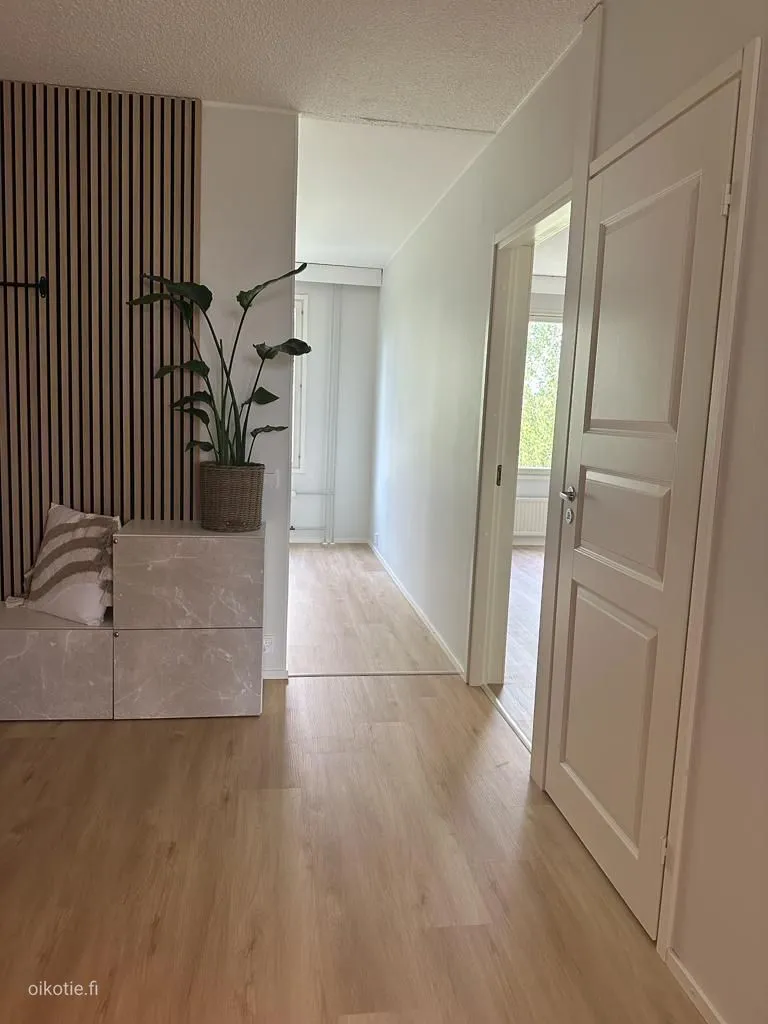 Entrée - Modernised Apartment with Balcony in Hervanta, Tampere