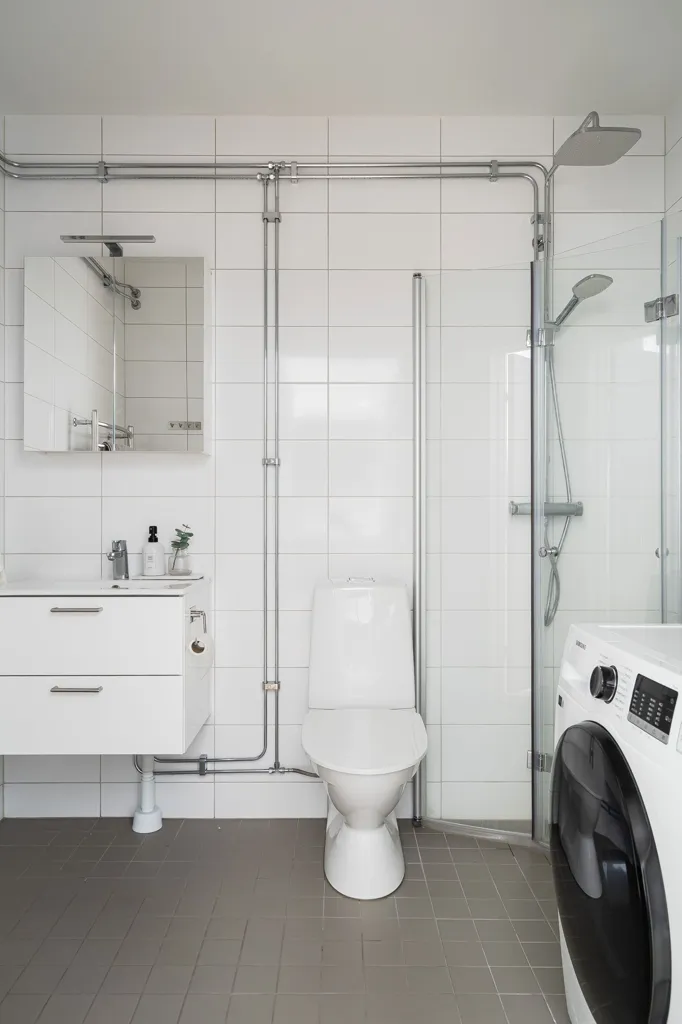 Salles de bain - Modern Apartment with Balcony in Central Location
