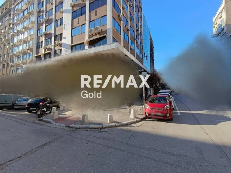 Corner Office Space with Panoramic View in Thessaloniki Centre