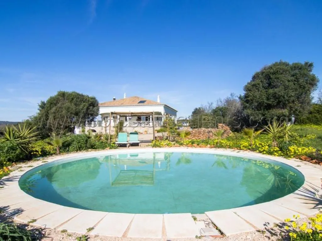 Pool - Luxury Villa with Pool in Lagos Countryside