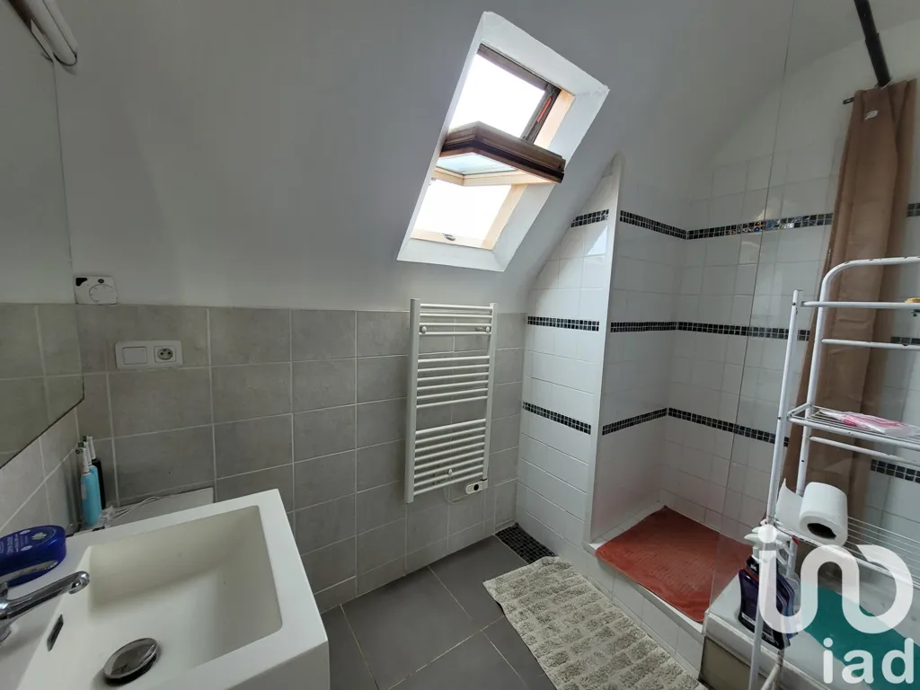 Bathrooms - Renovated Villa with Two Terraces in Plerguer