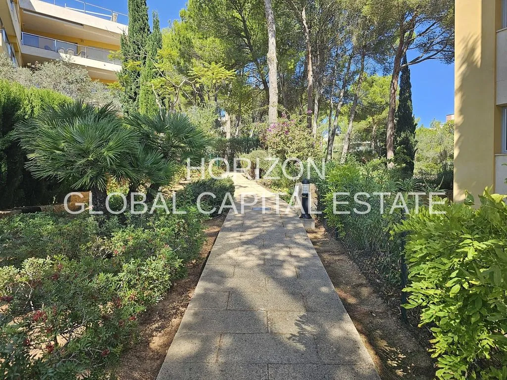 Jardin - Penthouse with Sea Views in Sol de Mallorca