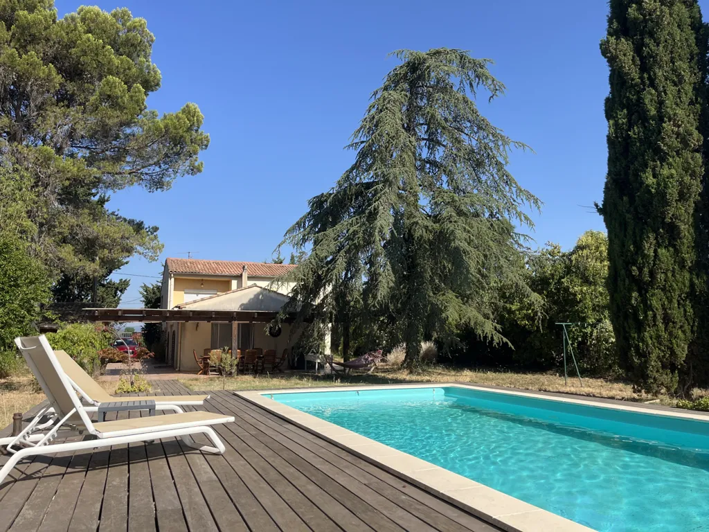 Pool - 6-Bedroom House with Pool on Wooded Plot in Calm Area