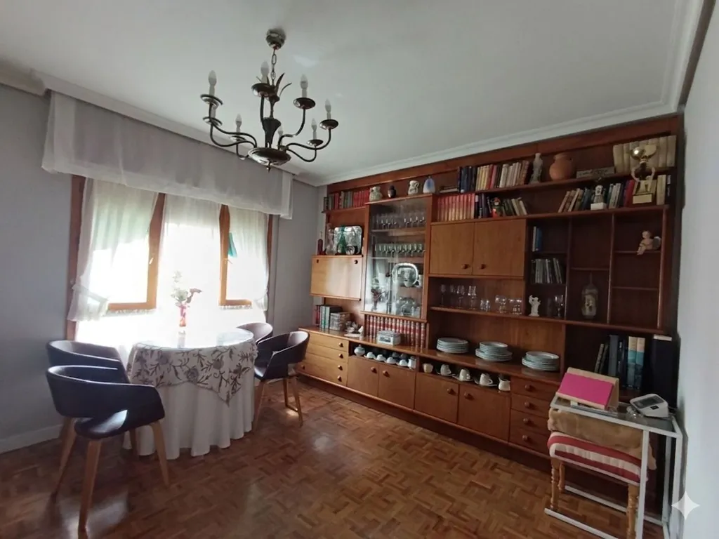 Salle à manger - Fully Furnished Flat with Balcony in Centro-Calatrava