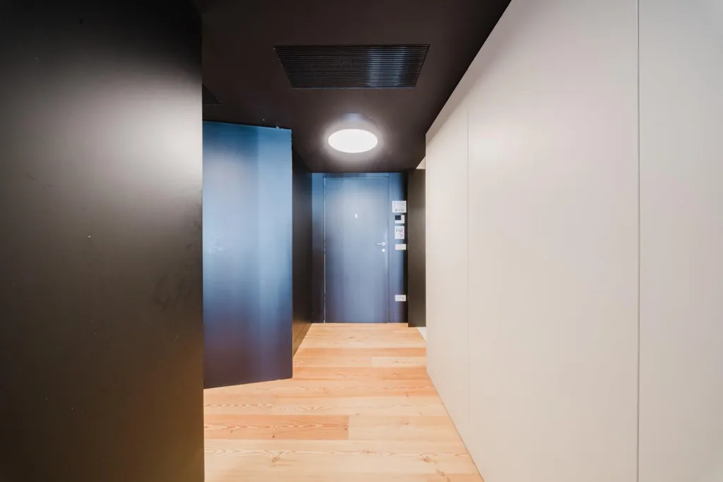 Esik - 1-Bedroom Apartment with Balcony in Lisbon