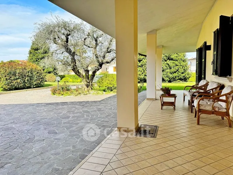 Terrasse - Villa with Private Garden in Azzano Decimo