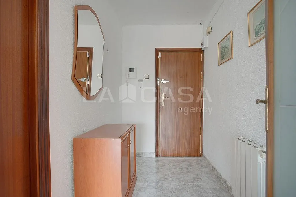 Apartment with Balconies in Bellvitge