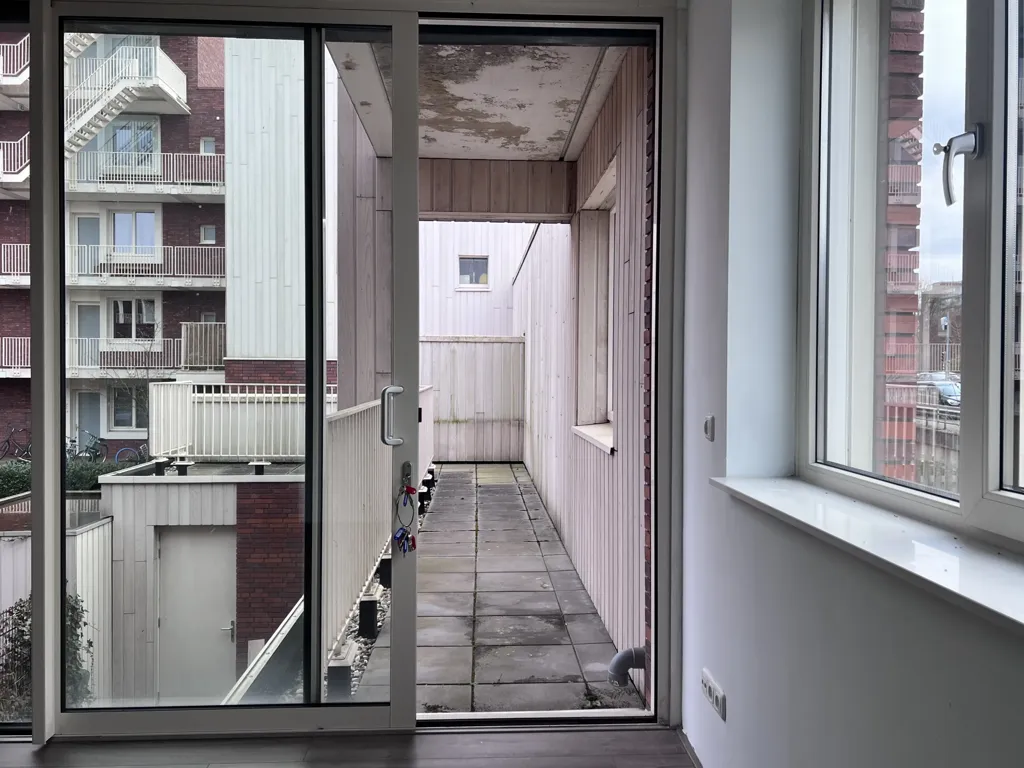 Balcon - Studio with Ground Floor Access in Groningen