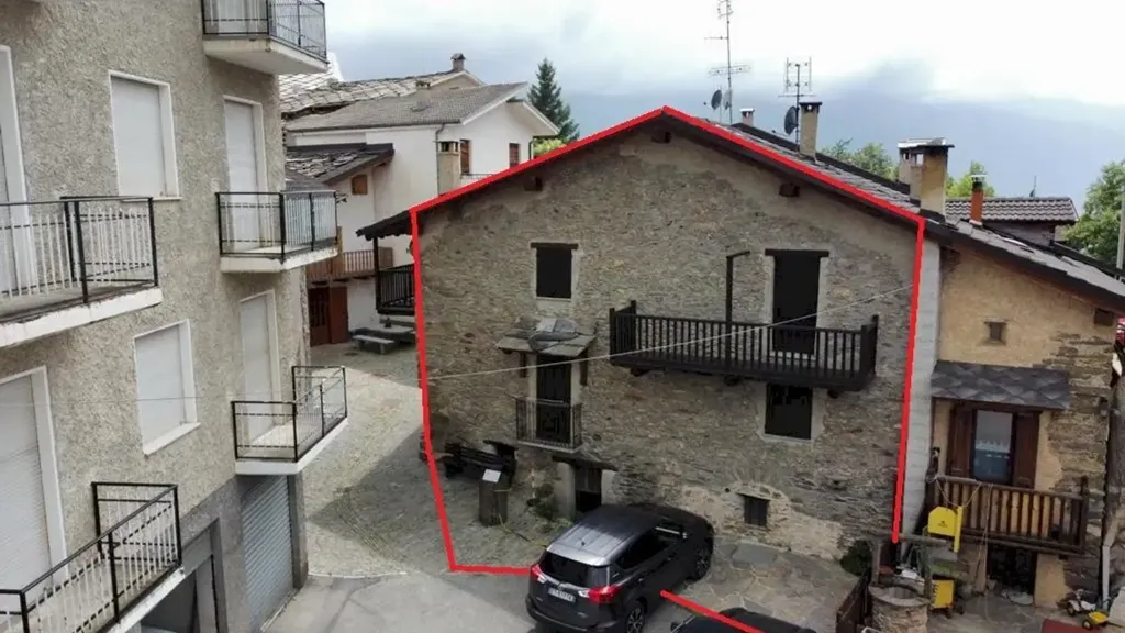 Extérieur - Rustic Mountain Chalet with Courtyard in Sampeyre