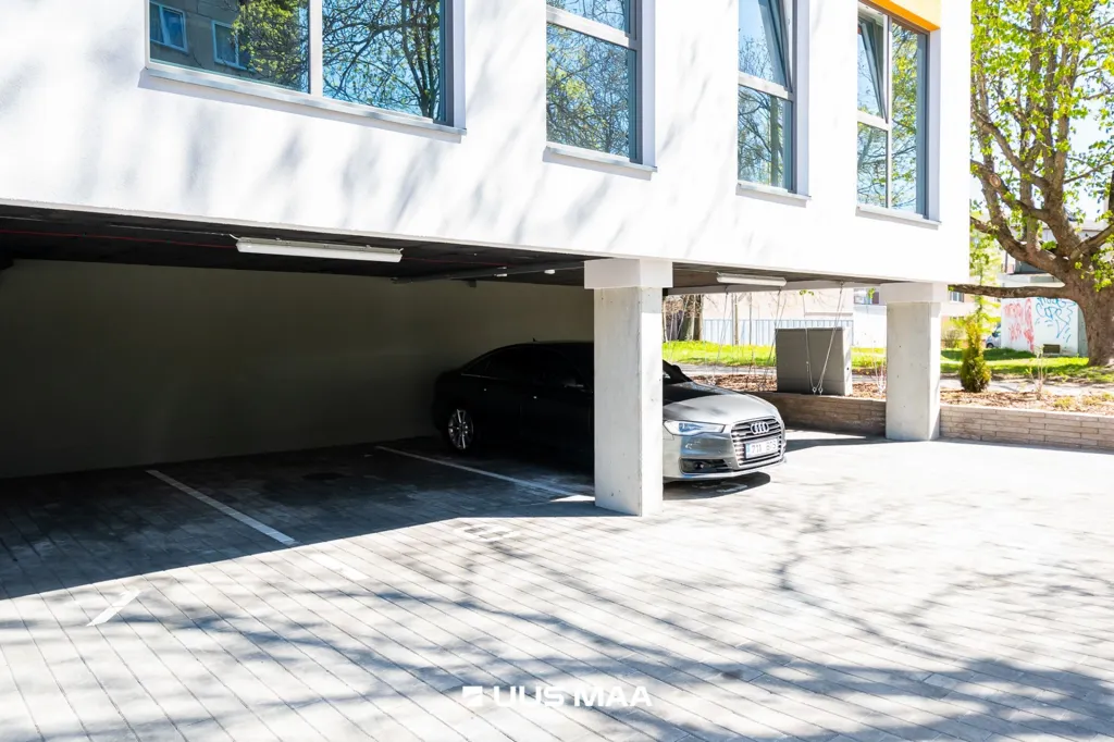 Garage - Studio Apartment with Sea View in Stroomi