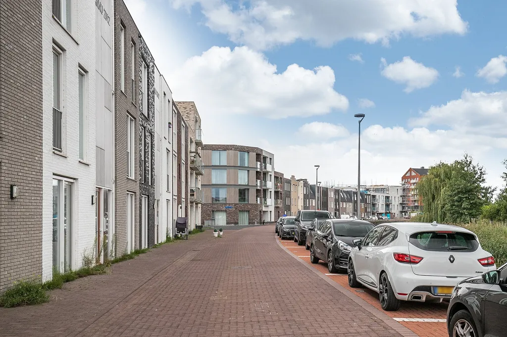 Välivaade - Penthouse with Balcony in Almere