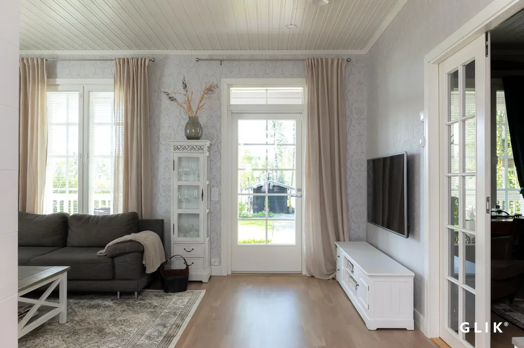 Elutuba - Modern Villa with Lake View in Lempäälä