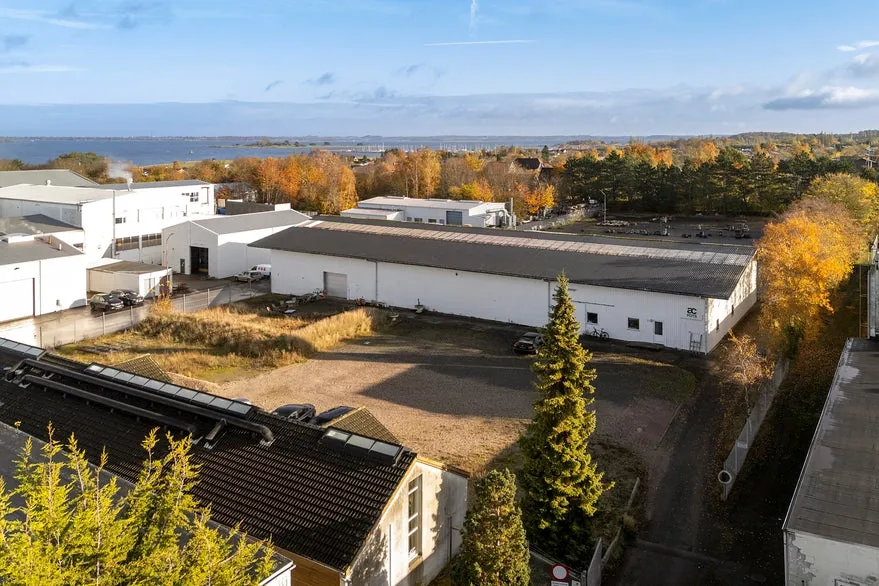 Vista aerea - Warehouse with Office Pavilion in Holbæk