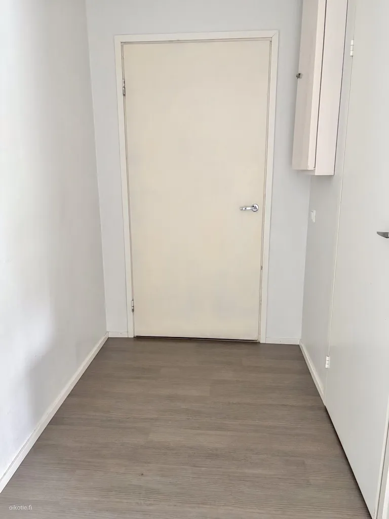 Stanze - Spacious Apartment with Balcony in Länsimäki, Vantaa